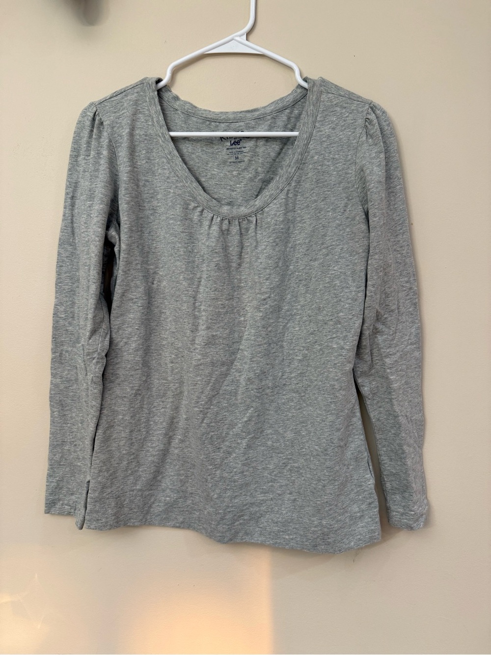 Lee Gray Scoop Neck Long Sleeve Top